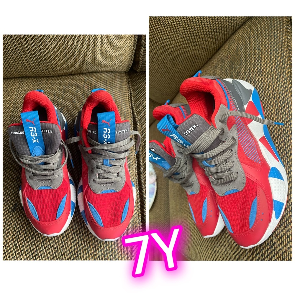 Size 7y Pumas